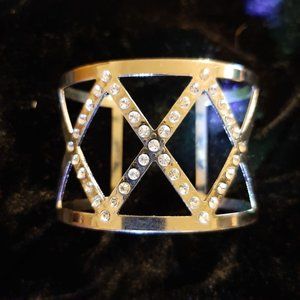 Lovely Ladies Rhinestone/Silver Cuff Bracelet